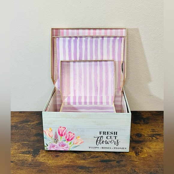 Fresh Cut Flowers Square Box Set (Set of 3) - Picture 4 of 5